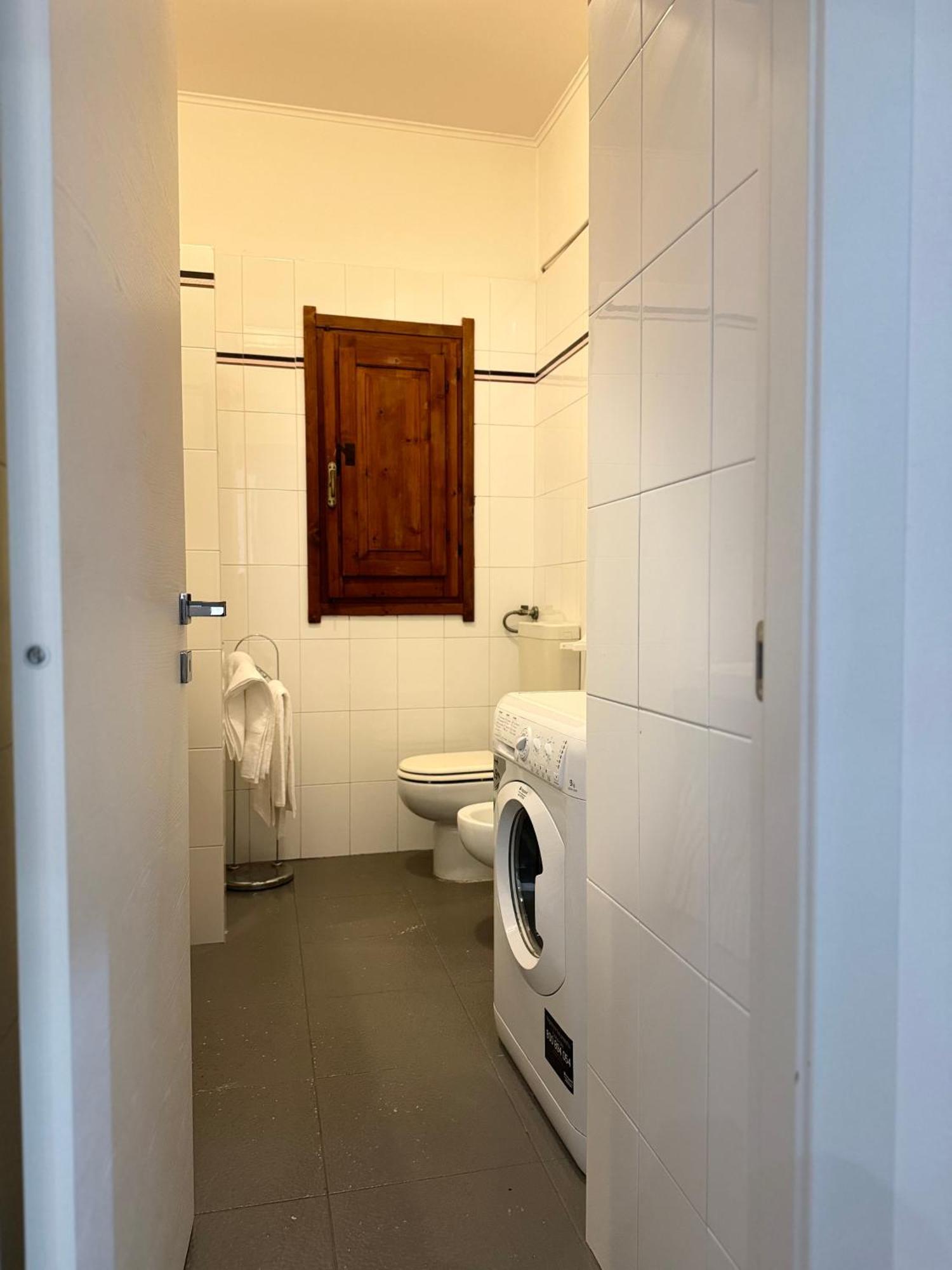 Fl Apartments Nel Corso Cagliari Luaran gambar